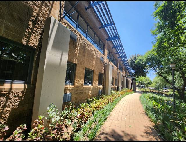683M² OFFICE TO LET IN RANDJESPARK